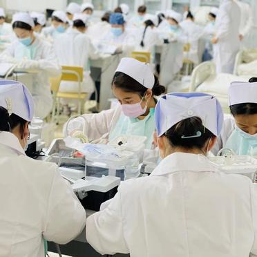 ​什么是医疗护理员