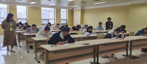 安陆首批医疗护理员上岗