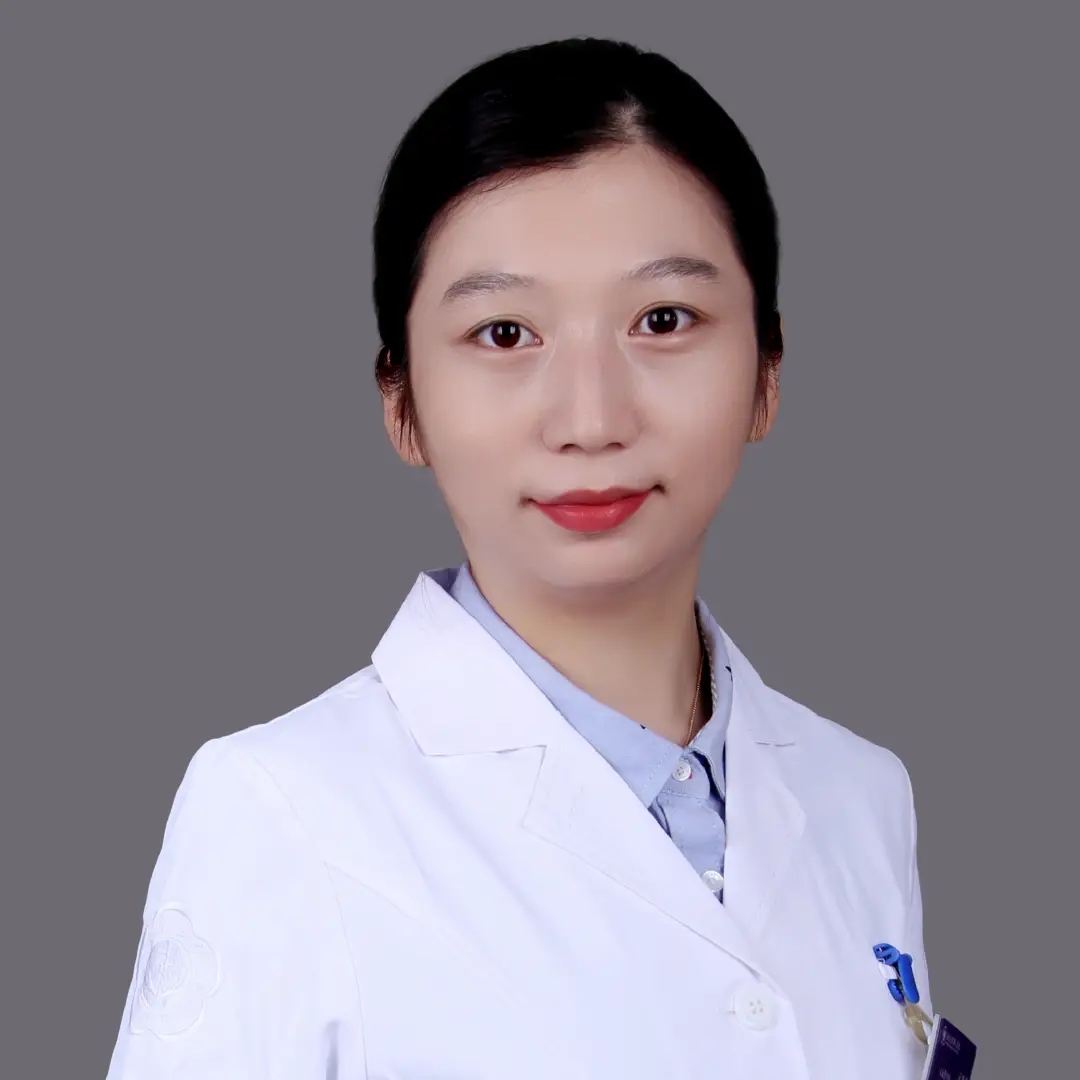 刘聪颖，硕士，主管护师，北京大学第三医院心血管内科科护士长